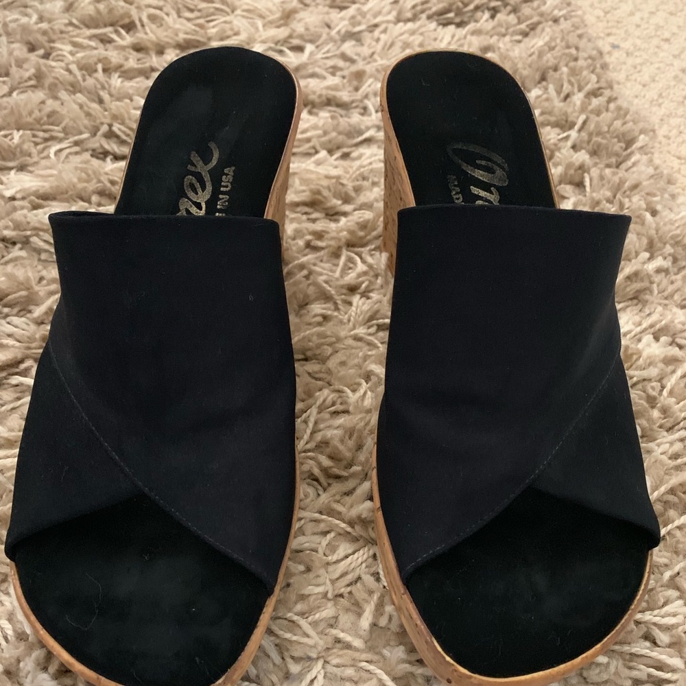 Onex comfy wedges, 37